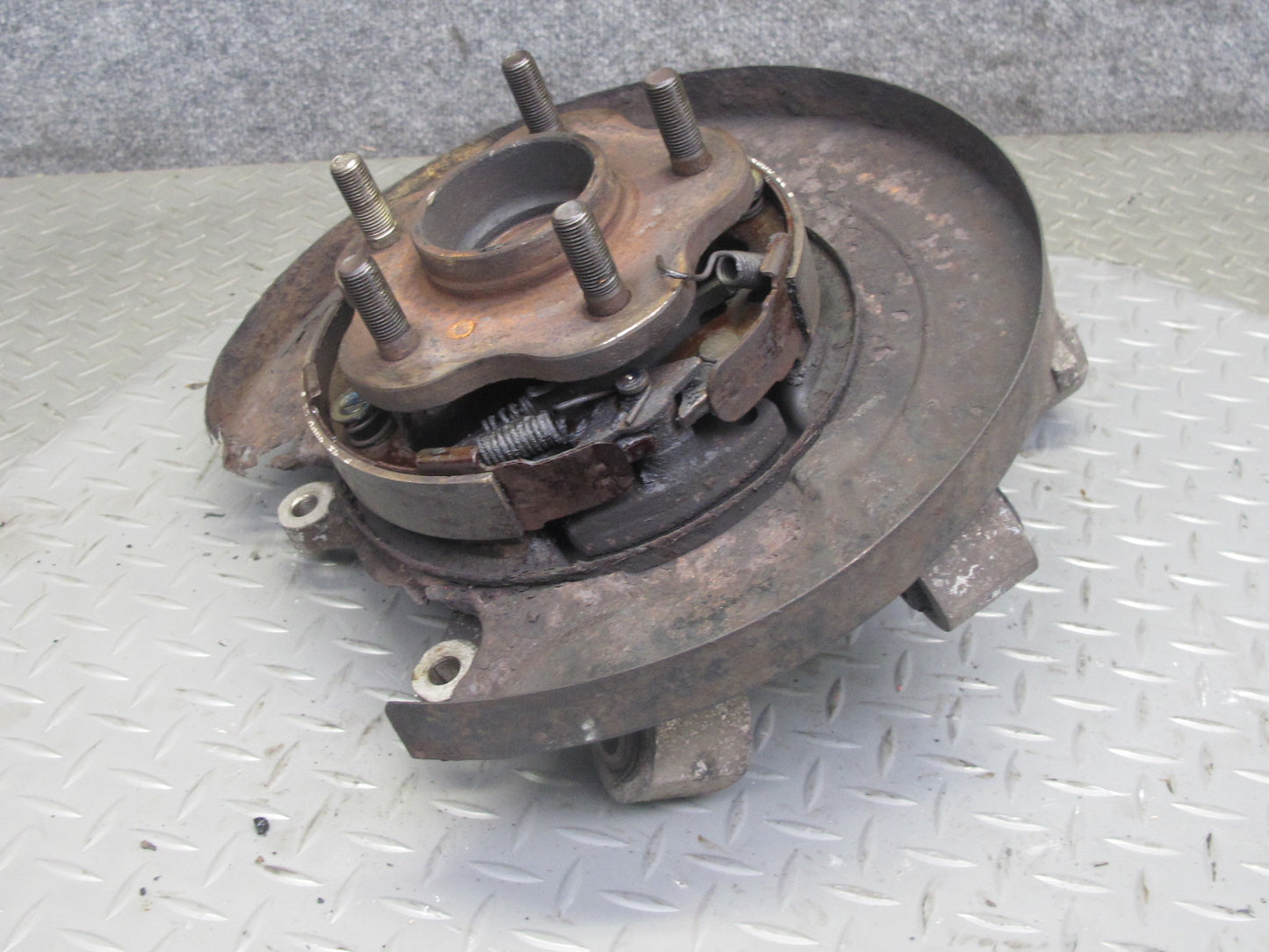 91-96 Nissan Z32 300ZX NON Turbo Rear Right Spindle Knuckle Wheel Hub OEM