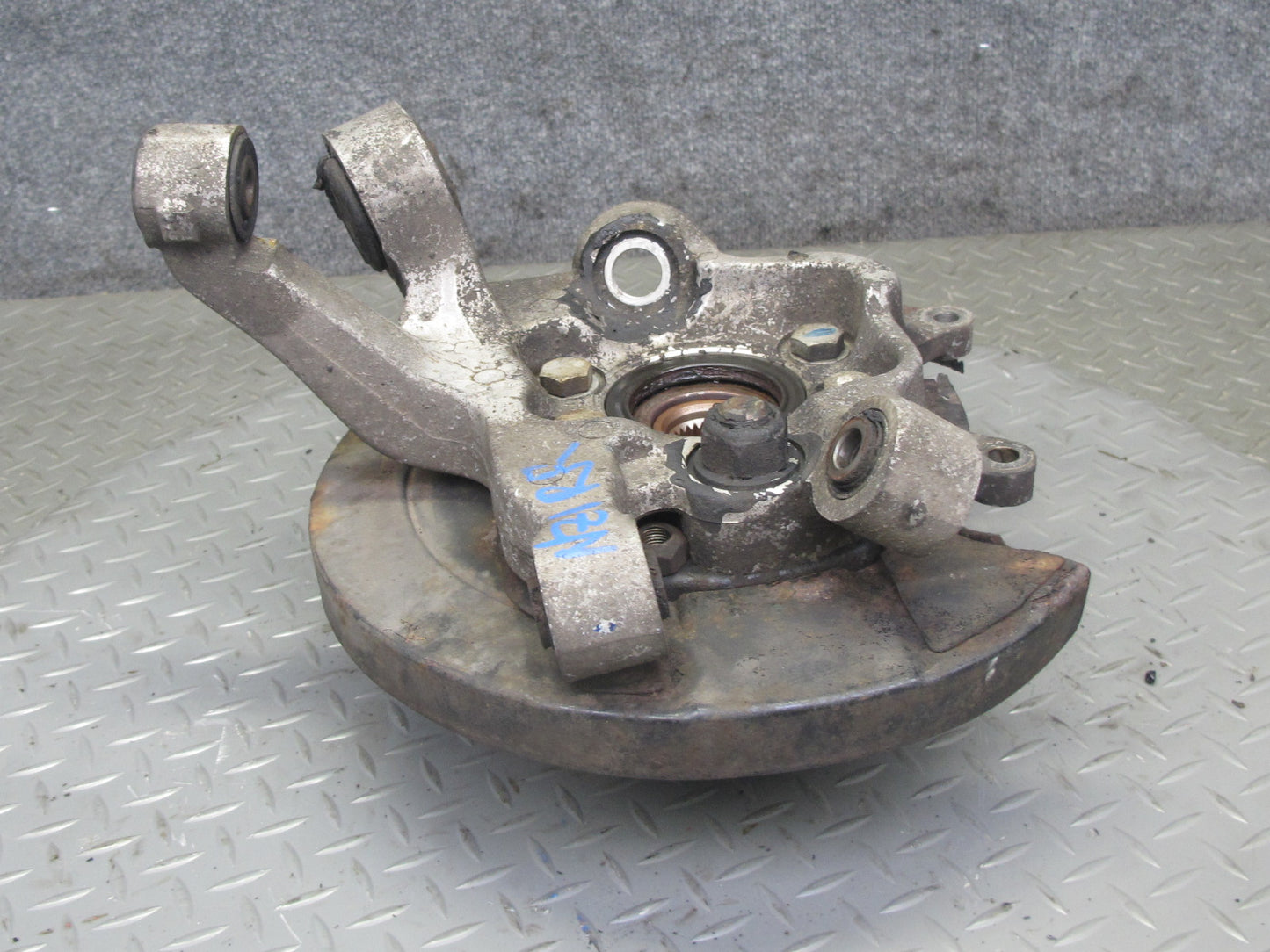 91-96 Nissan Z32 300ZX NON Turbo Rear Right Spindle Knuckle Wheel Hub OEM