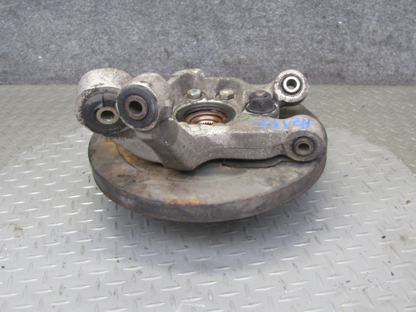 91-96 Nissan Z32 300ZX NON Turbo Rear Right Spindle Knuckle Wheel Hub OEM