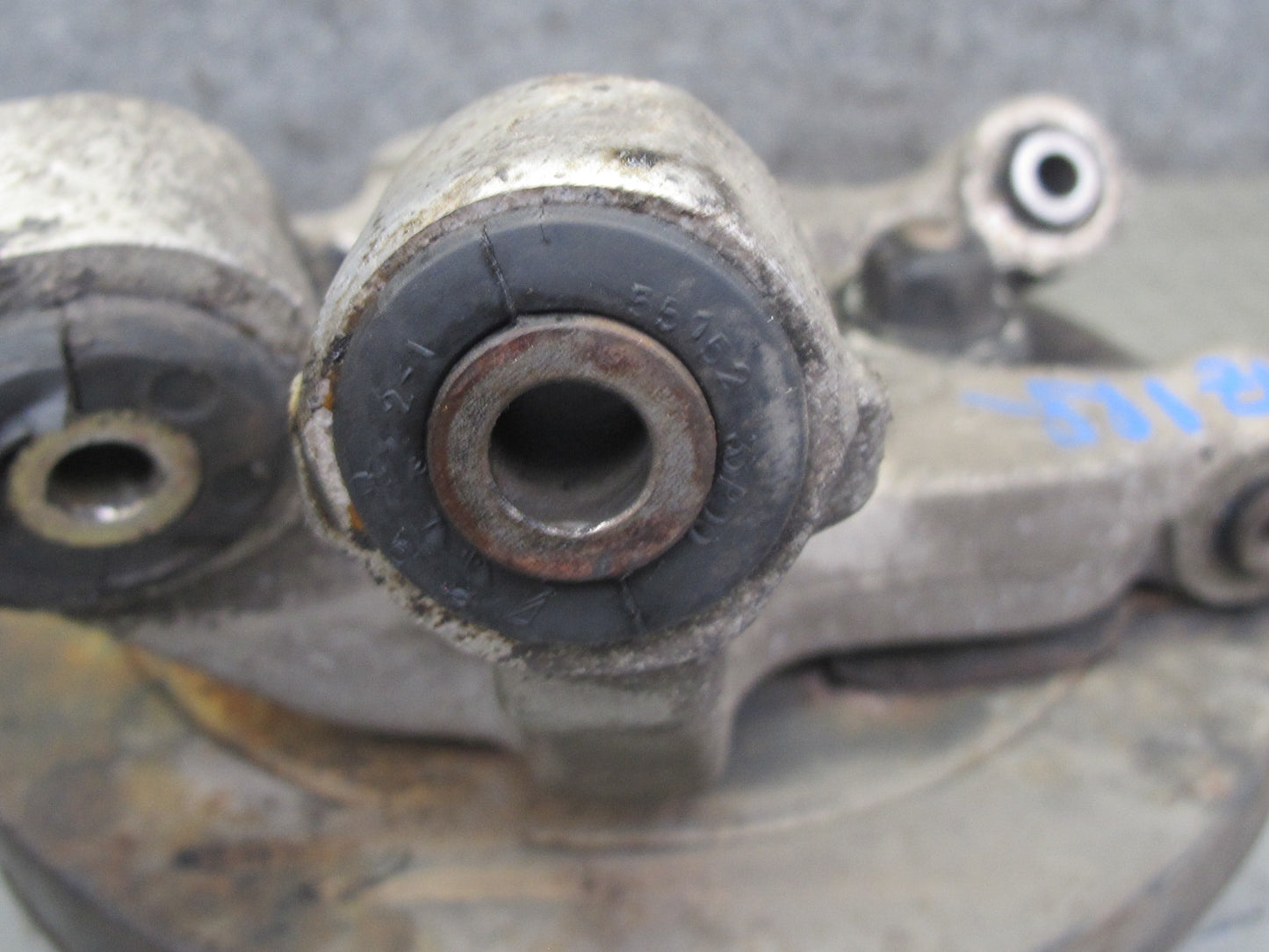 91-96 Nissan Z32 300ZX NON Turbo Rear Right Spindle Knuckle Wheel Hub OEM