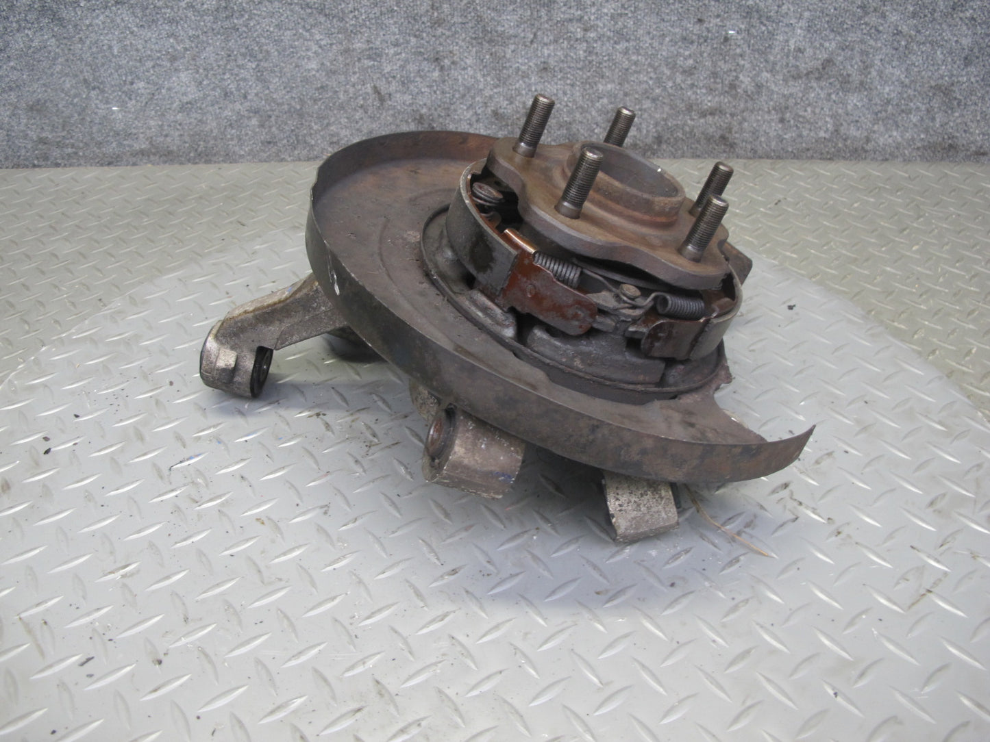91-96 Nissan Z32 300ZX NON Turbo Rear Left Spindle Knuckle Wheel Hub OEM