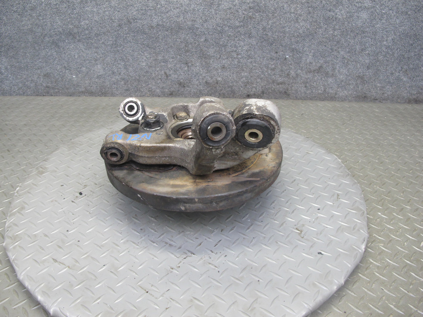 91-96 Nissan Z32 300ZX NON Turbo Rear Left Spindle Knuckle Wheel Hub OEM