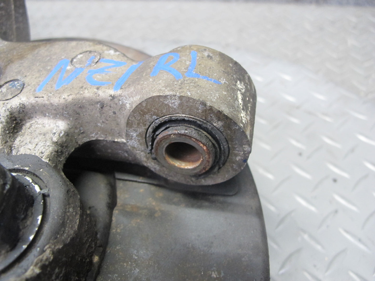 91-96 Nissan Z32 300ZX NON Turbo Rear Left Spindle Knuckle Wheel Hub OEM