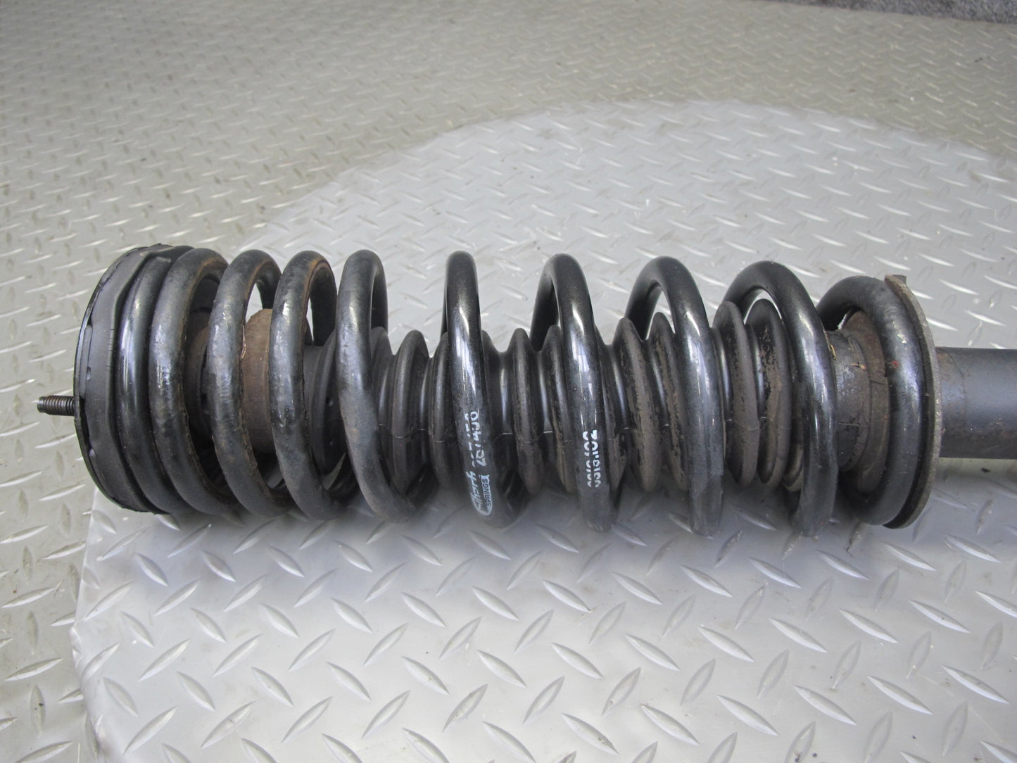 90-96 Nissan Z32 300ZX NON Turbo 2+2 Set of 2 Rear Strut Shock Absorber OEM