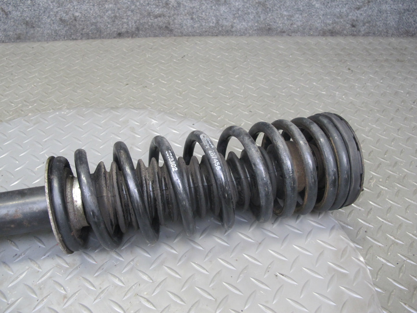 90-96 Nissan Z32 300ZX NON Turbo 2+2 Set of 2 Rear Strut Shock Absorber OEM