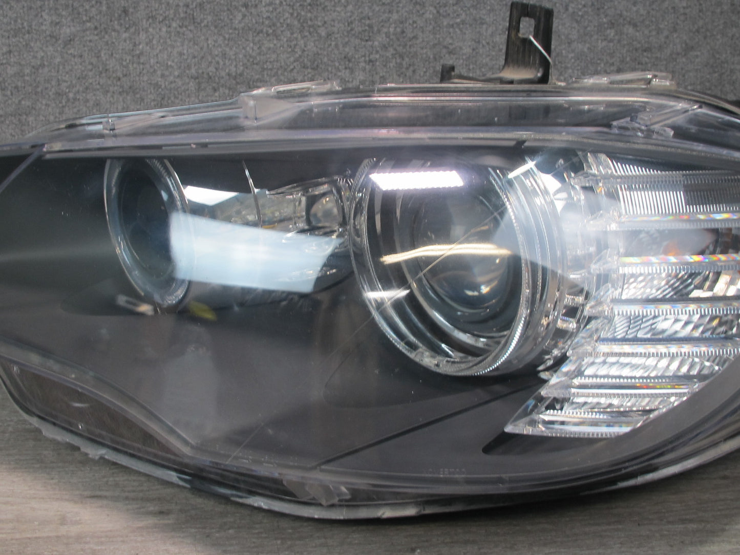 2010-2014 BMW E71 E72 X6 Front Left Adaptive Xenon HID Headlight Lamp w Ballast