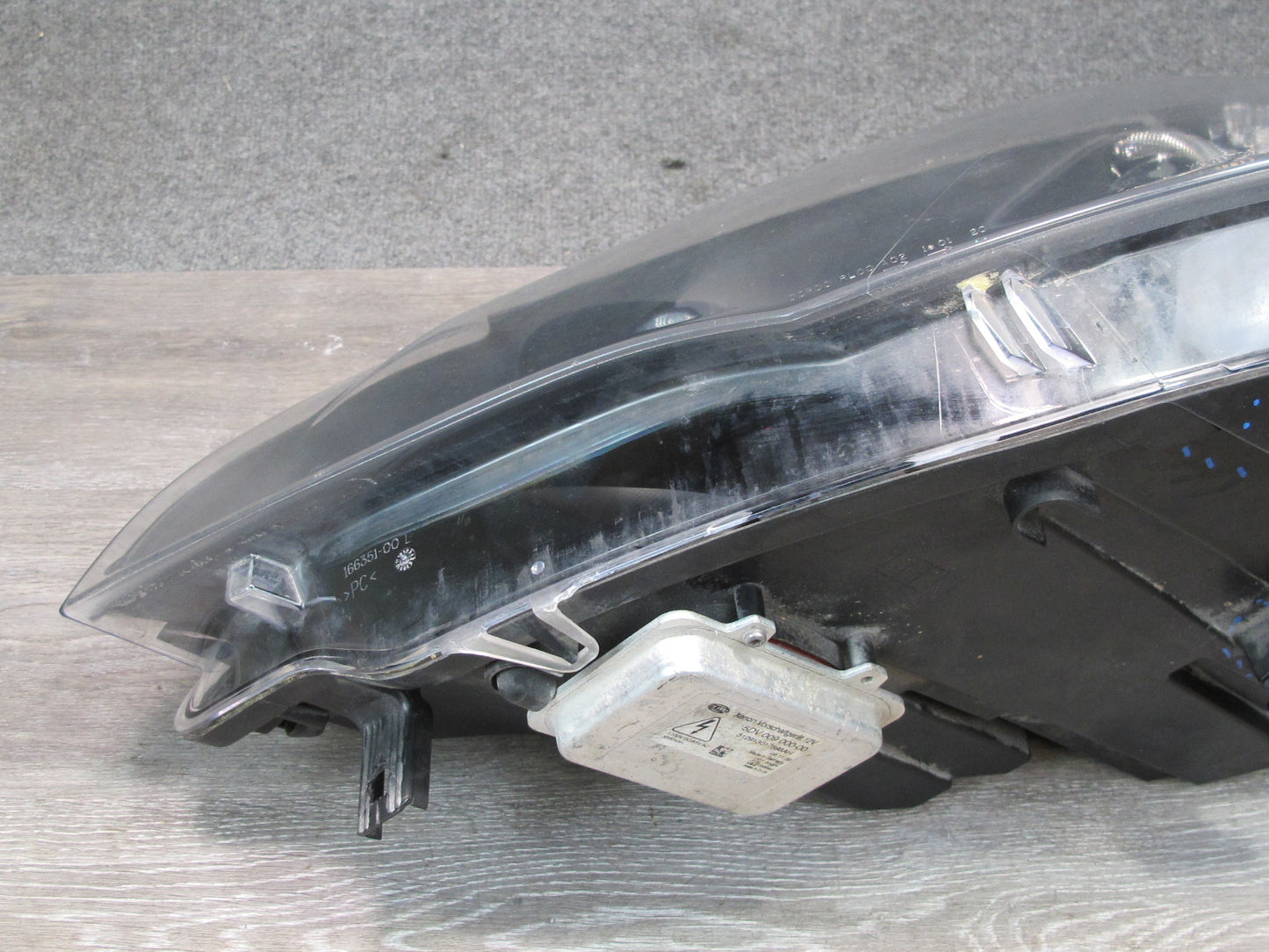 2010-2014 BMW E71 E72 X6 Front Left Adaptive Xenon HID Headlight Lamp w Ballast