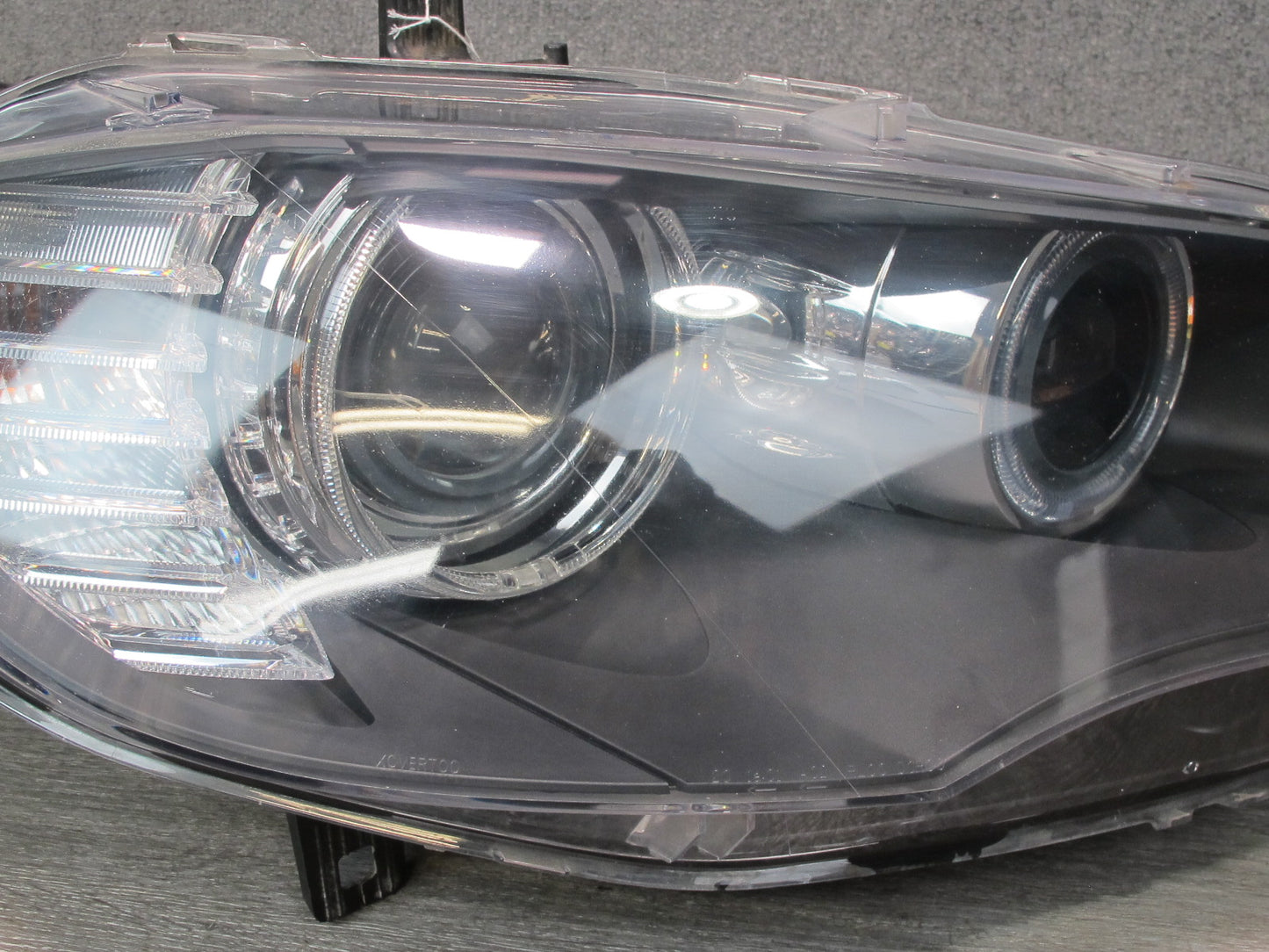 2010-2014 BMW E71 E72 X6 Front Right Adaptive Xenon HID Headlight Lamp w Ballast