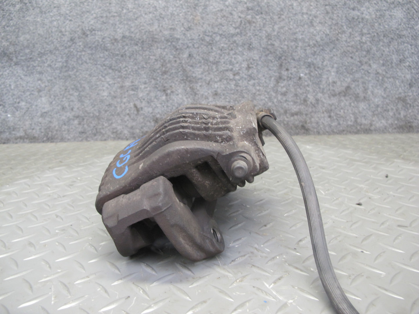 88-94 Chevrolet Corvette C4 Set of 2 Front Left & Right Brake Caliper OEM