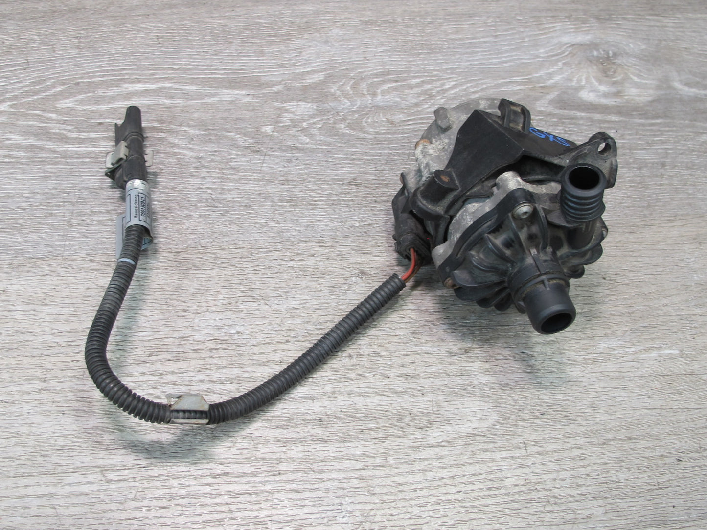 2008-2014 BMW X6 X5 E70 E71 N63 4.4L Auxiliary Electric Coolant Water Pump