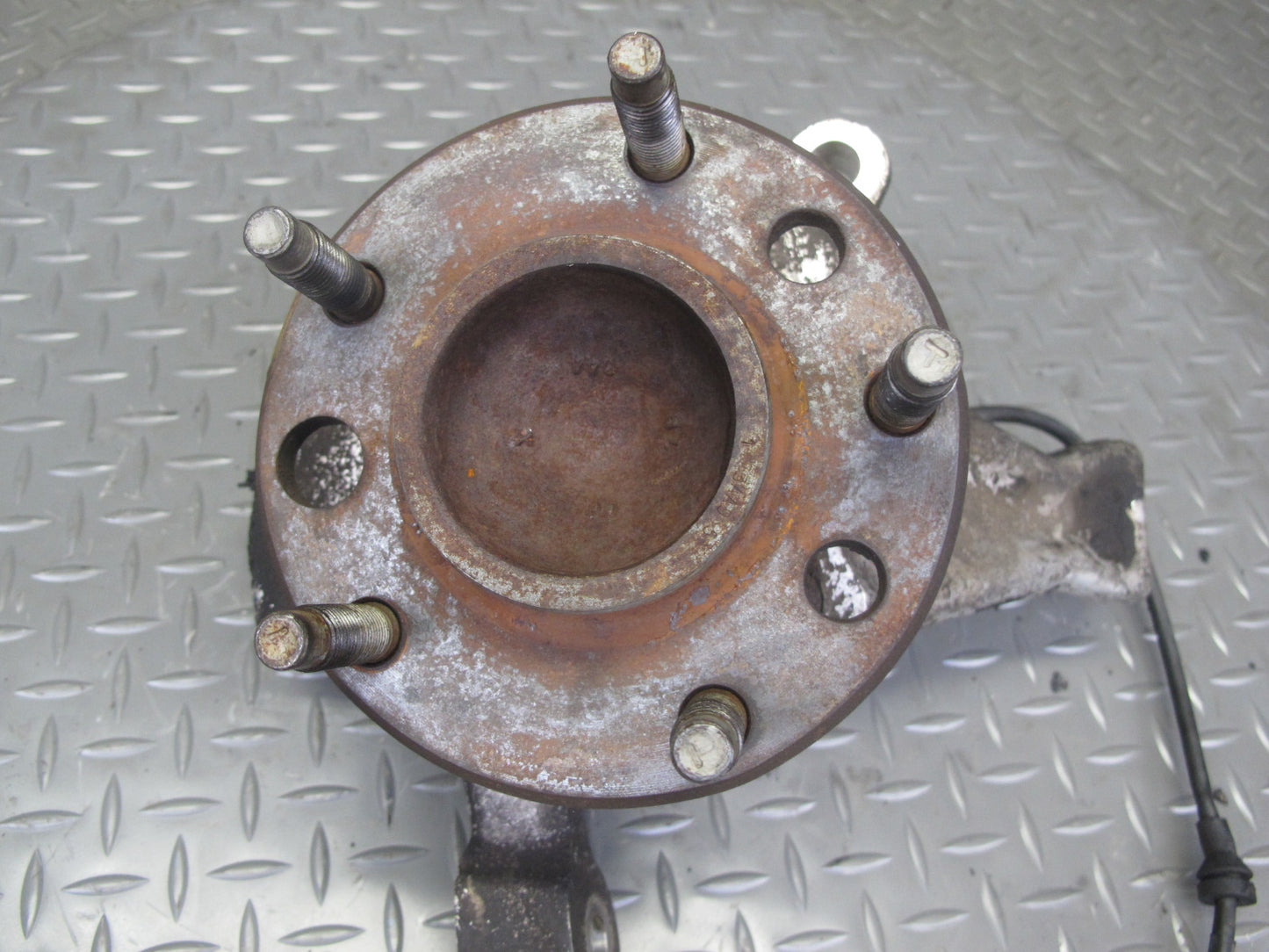 91-96 Chevrolet Corvette C4 Front Right Spindle Knuckle Wheel Hub Bearing OEM