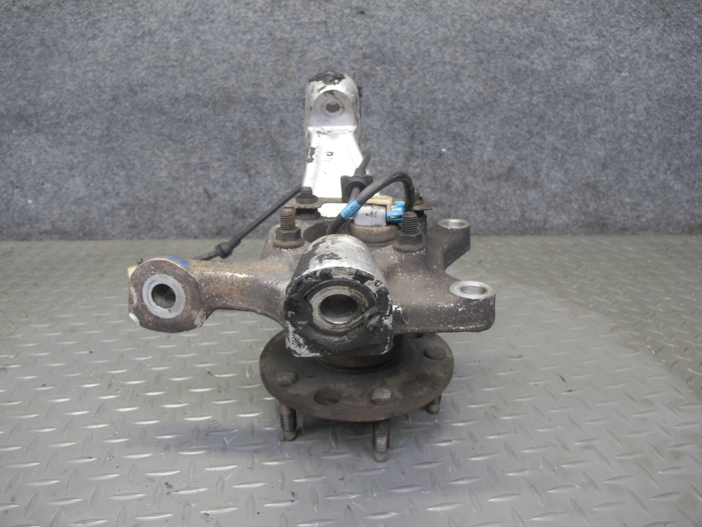 91-96 Chevrolet Corvette C4 Front Right Spindle Knuckle Wheel Hub Bearing OEM