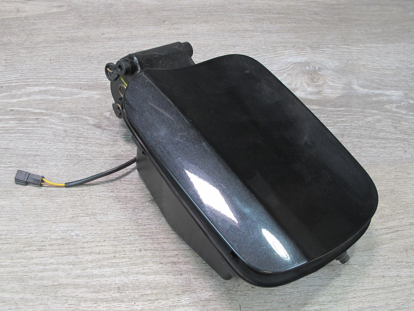 2008-2014 BMW E71 E72 X6 Fuel Tank Filler Door Lid Cover w Housing & Cap