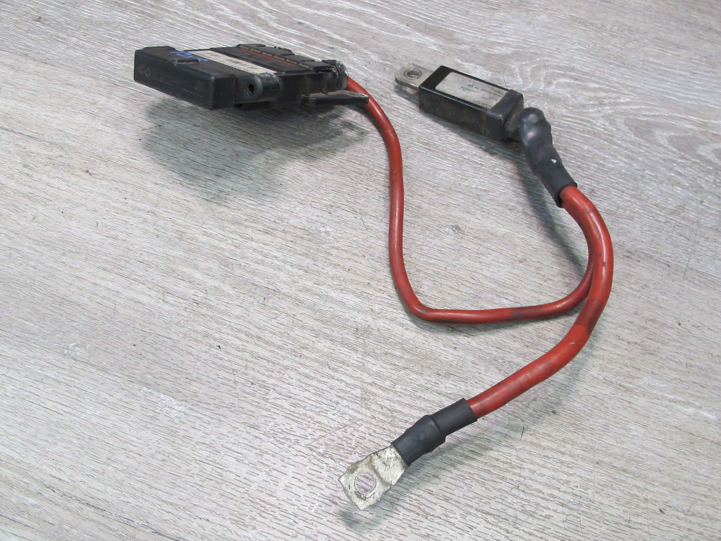 2010-2011 BMW E71 E72 X6 Hybrid Front B+ Distribution Point Battery Fuse 9204768