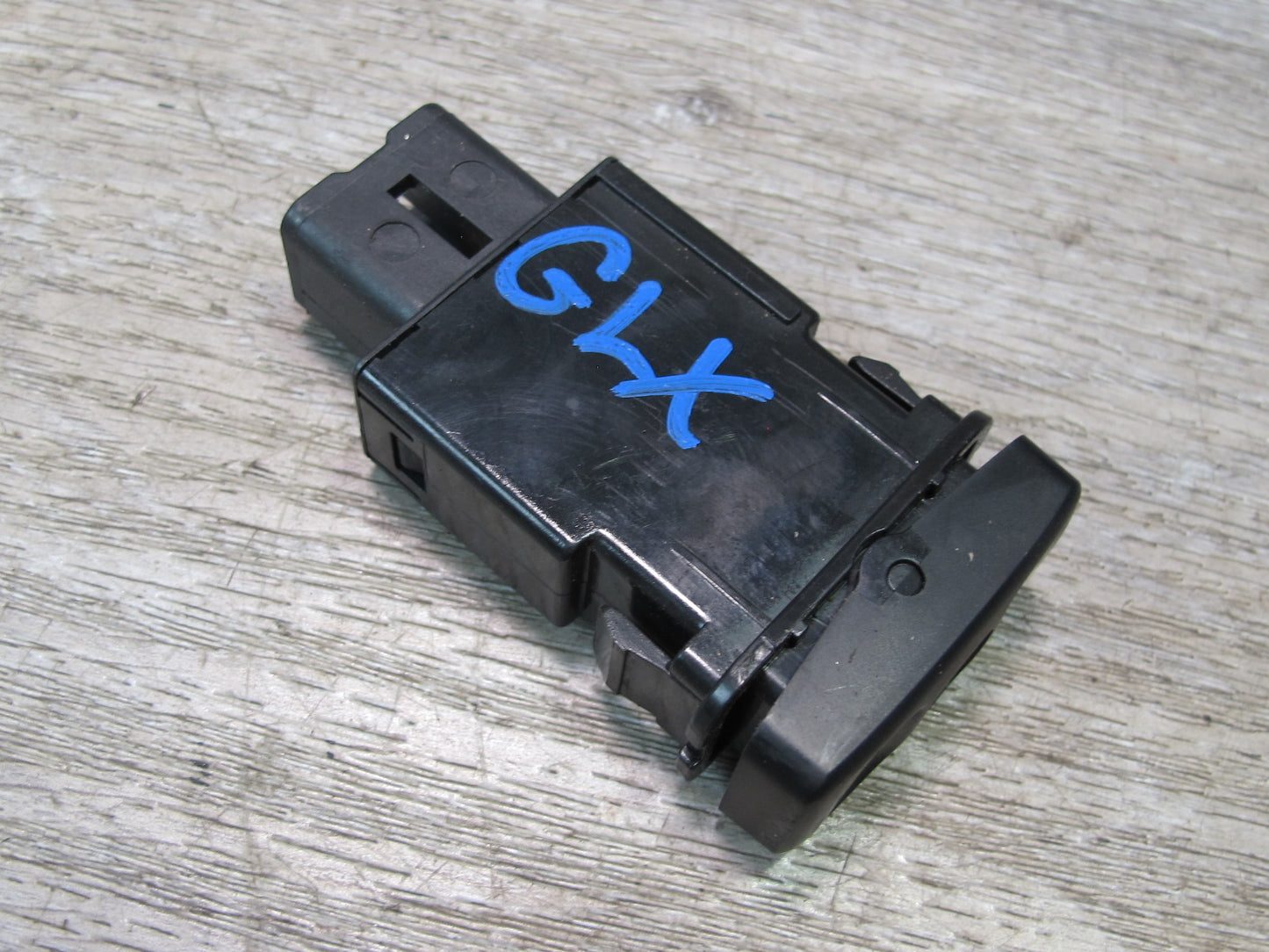 1998-2007 Lexus UZJ100L LX470 Rear Right Seat Air Vent Control Button Switch