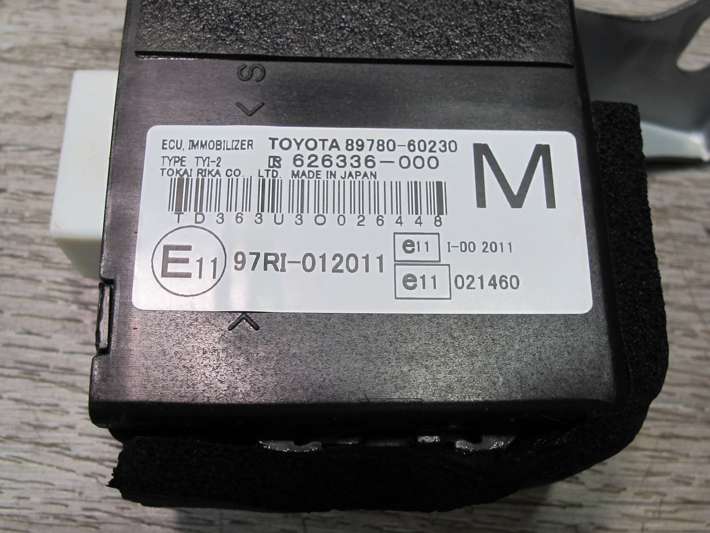 2003-2007 Lexus UZJ100L LX470 Immobilizer ECU Control Module 89780-60230