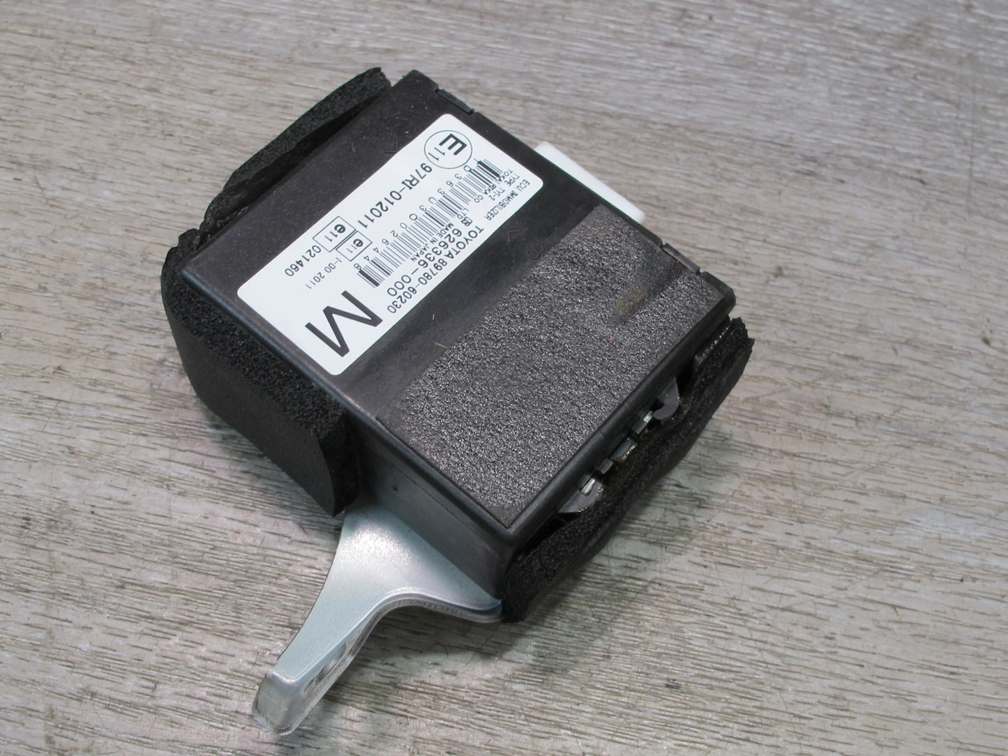 2003-2007 Lexus UZJ100L LX470 Immobilizer ECU Control Module 89780-60230