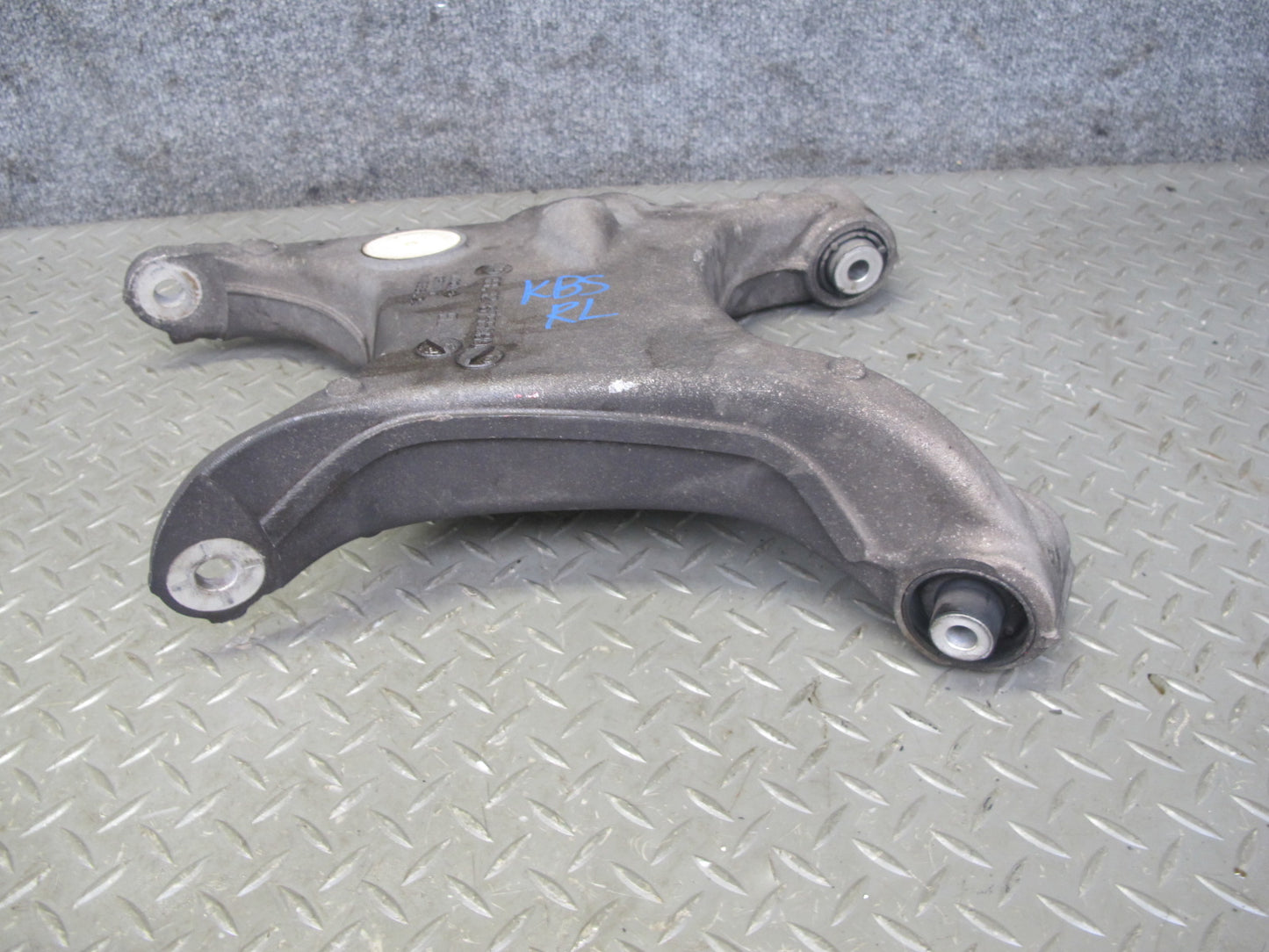2006-2007 BMW E63 E64 Rear Left Suspension Lower Control Arm Set