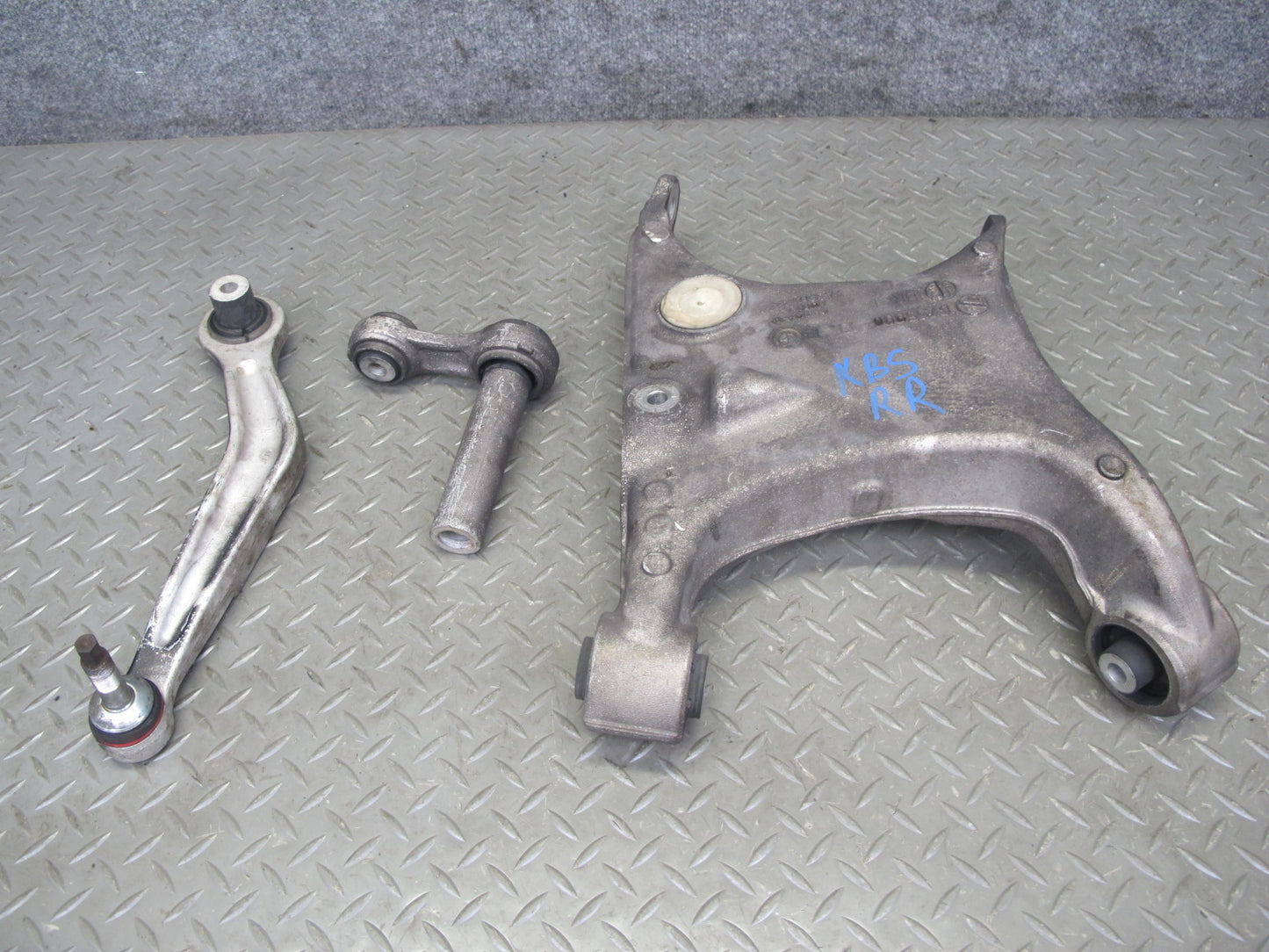 2006-2007 BMW E63 E64 M6 Rear Right Suspension Lower Control Arm Set