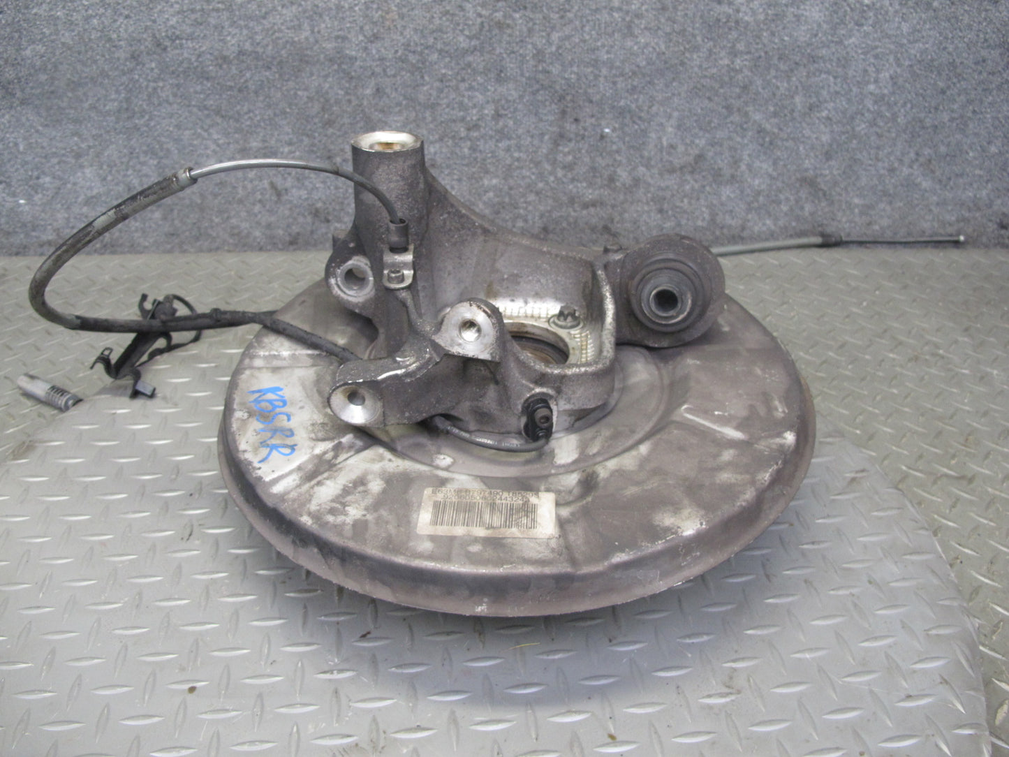 2006-2010 BMW E63 E64 M6 Rear Right Spindle Knuckle Wheel Hub Bearing