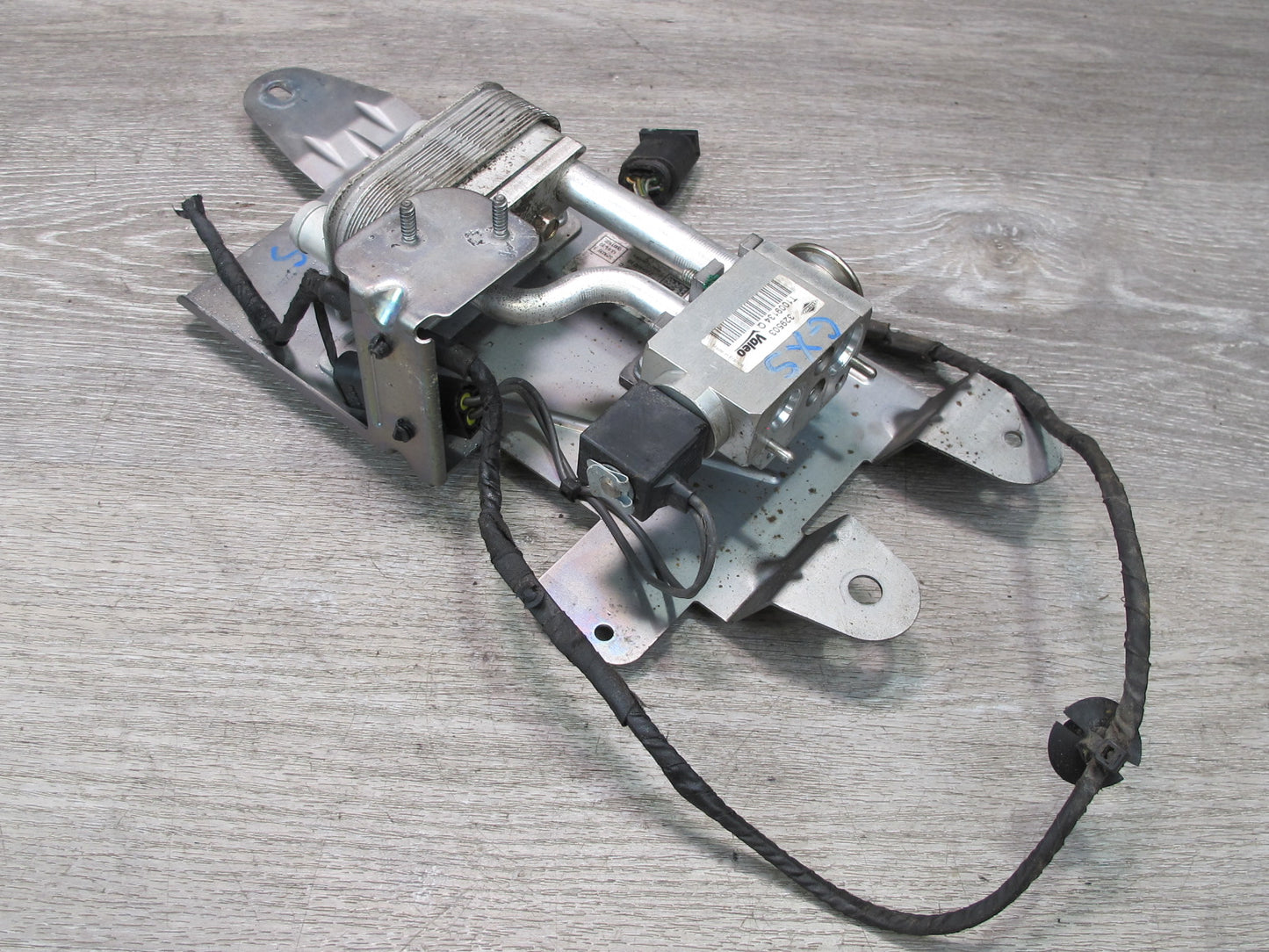 2010-2011 BMW E72 X6 Hybrid Battery Cooling Heat Exchanger 9193574