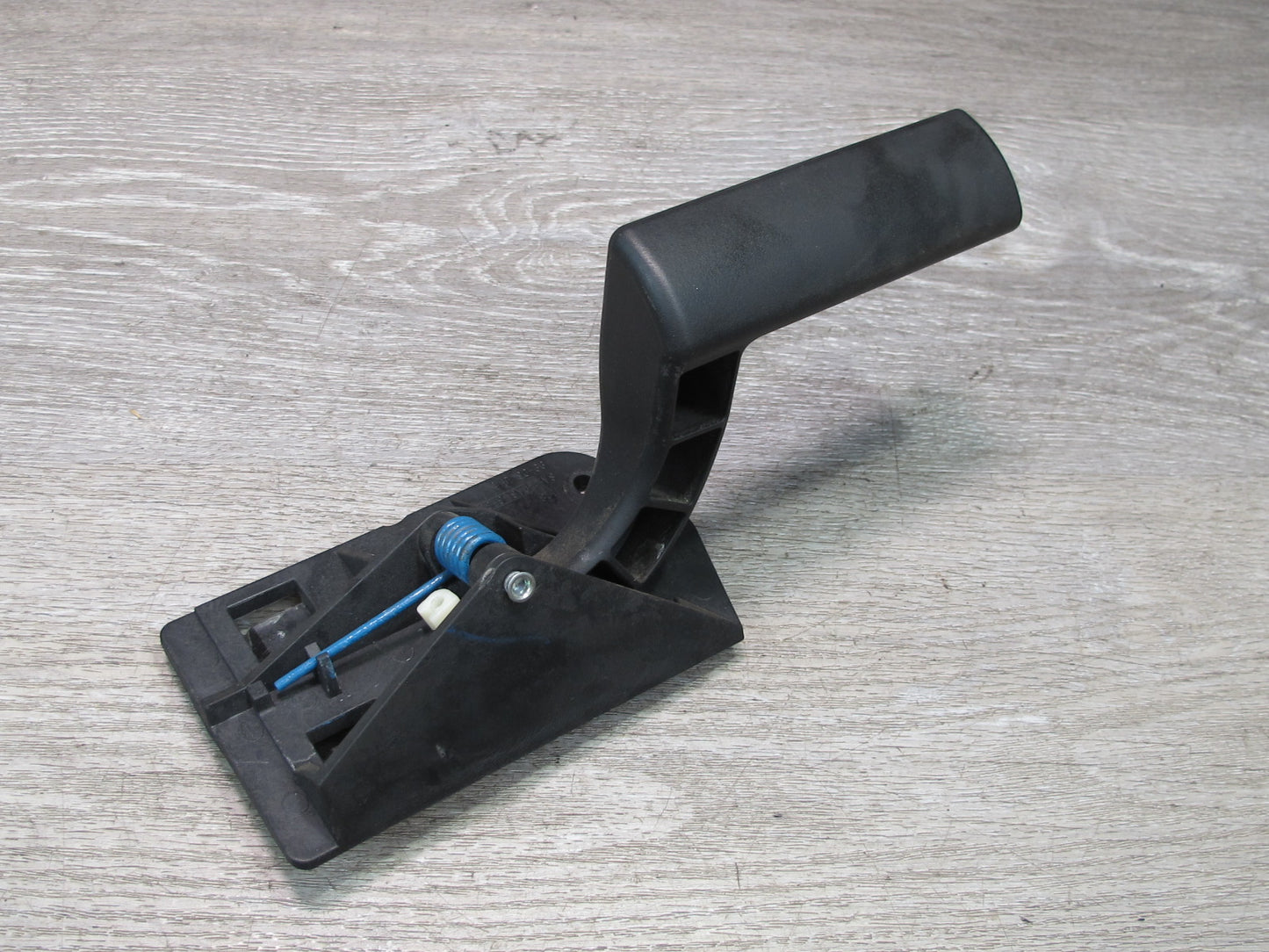 2003-2007 Hummer H2 Rear Left Driver Side Door Exterior Handle