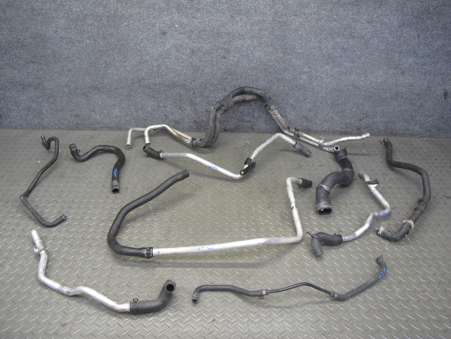 2003-2006 Porsche Cayenne 955 4.5L Turbo Engine Cooling Hose Pipe Line Set