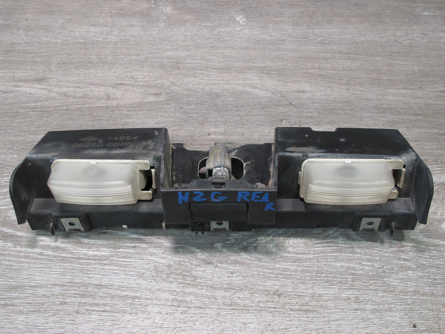 07-09 Nissan 350Z Z33 Rear Bumper License Plate Light Lamp Assembly OEM