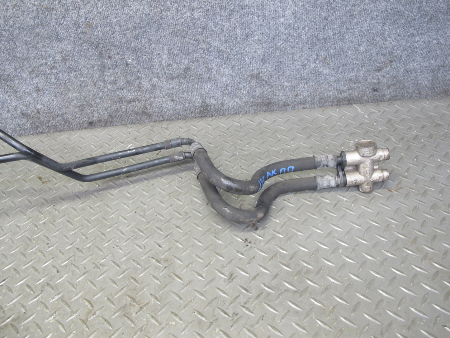 2003-2006 Porsche Cayenne 955 A48.50 Automatic Transmission Hose Pipe Line Set