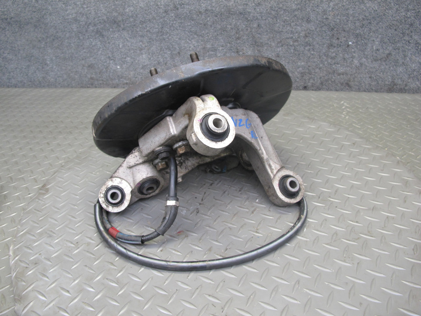 03-09 Nissan 350Z Z33 Rear Left Spindle Knuckle Wheel Hub Bearing OEM