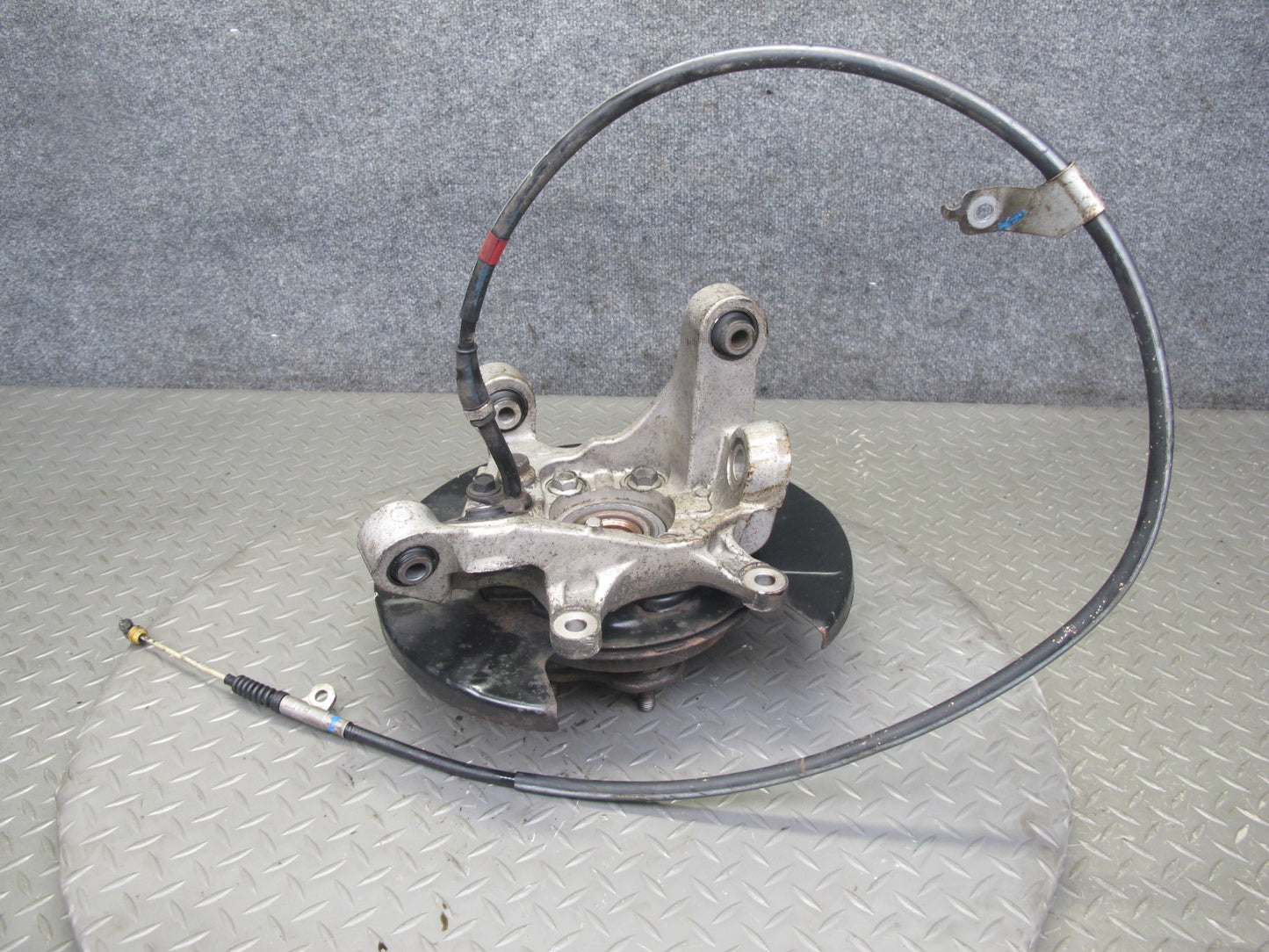 03-09 Nissan 350Z Z33 Rear Left Spindle Knuckle Wheel Hub Bearing OEM