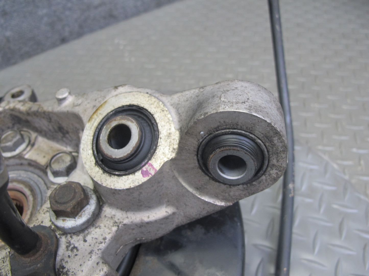 03-09 Nissan 350Z Z33 Rear Left Spindle Knuckle Wheel Hub Bearing OEM