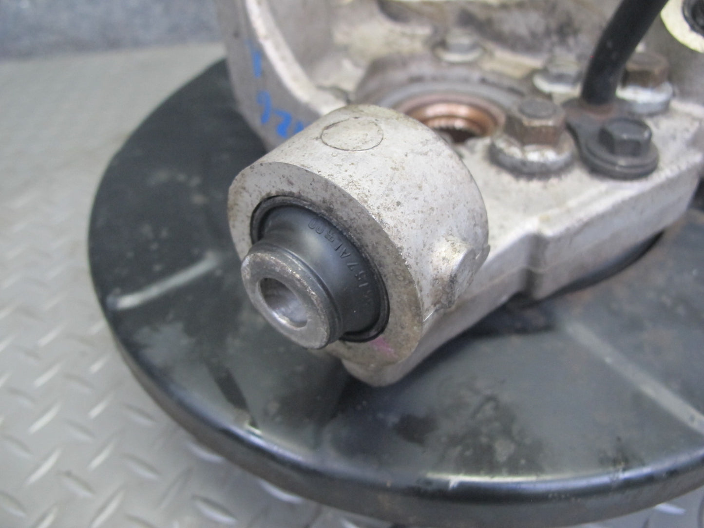 03-09 Nissan 350Z Z33 Rear Left Spindle Knuckle Wheel Hub Bearing OEM