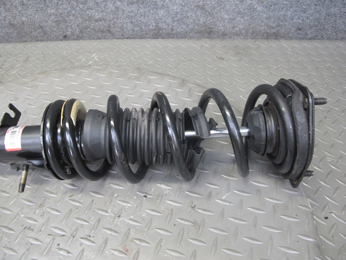 07-09 Nissan 350Z Z33 Conv Set of 2 Front Left & Right Strut Shock Absorber OEM