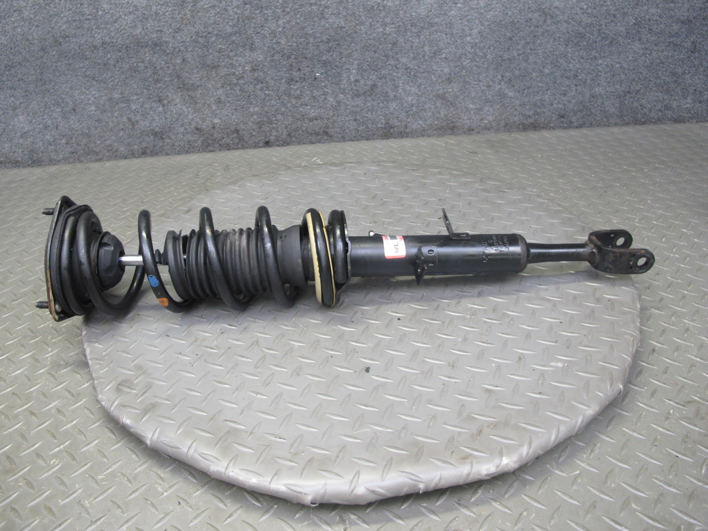 07-09 Nissan 350Z Z33 Conv Set of 2 Front Left & Right Strut Shock Absorber OEM