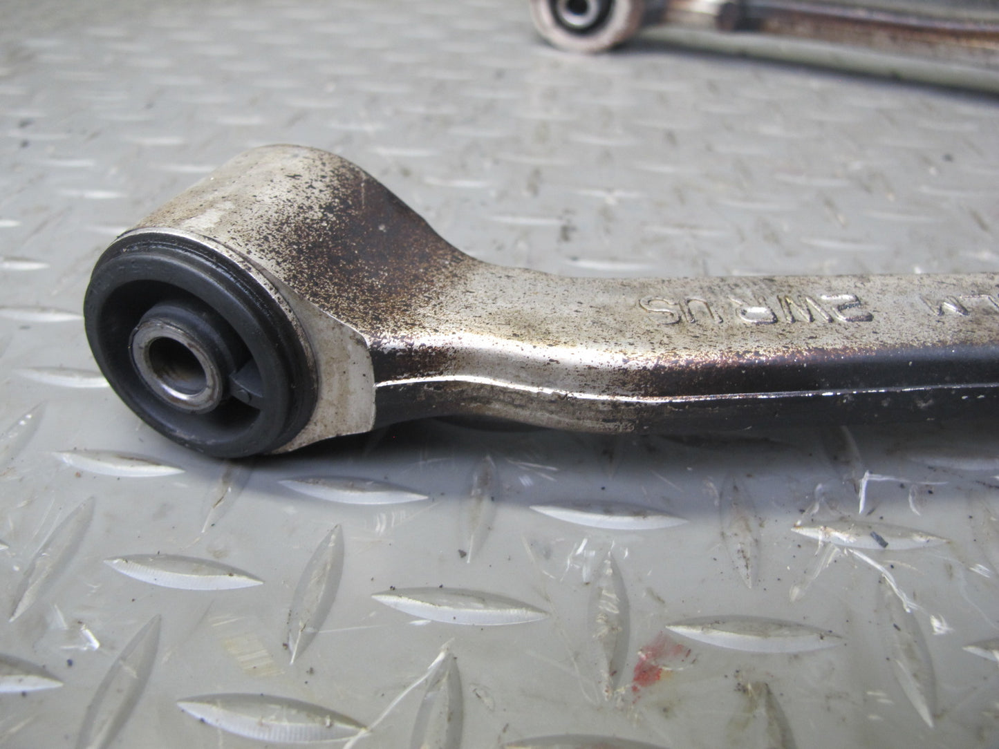 05-09 Nissan 350Z Z33 Set of 3 Front Right Control Arm OEM