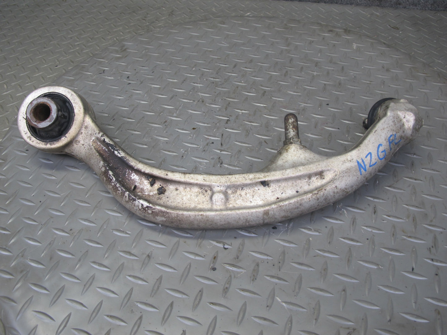 05-09 Nissan 350Z Z33 Set of 3 Front Left Control Arm OEM