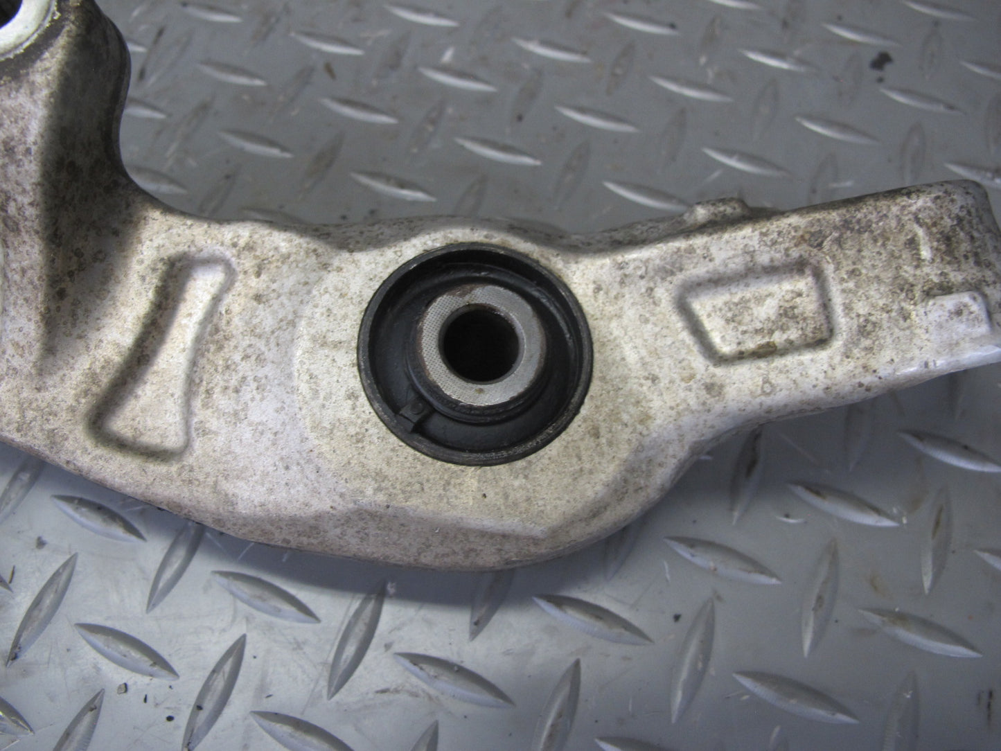 05-09 Nissan 350Z Z33 Set of 3 Front Left Control Arm OEM
