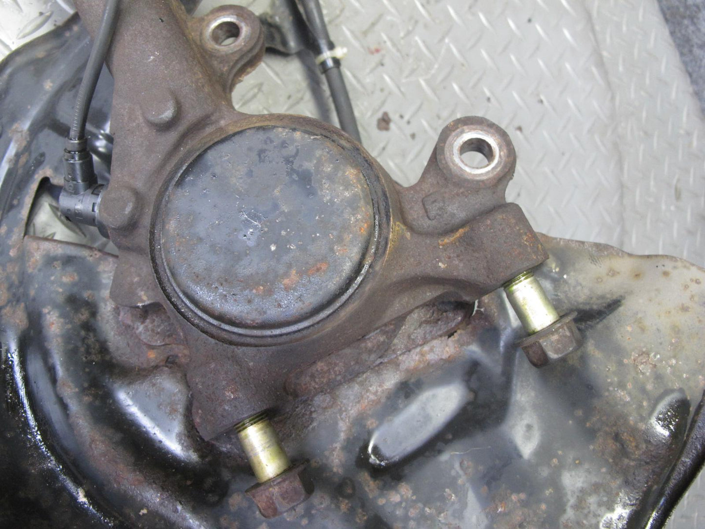 95-97 Lexus UCF20L LS400 RWD Front Right Spindle Knuckle Wheel Hub Bearing OEM