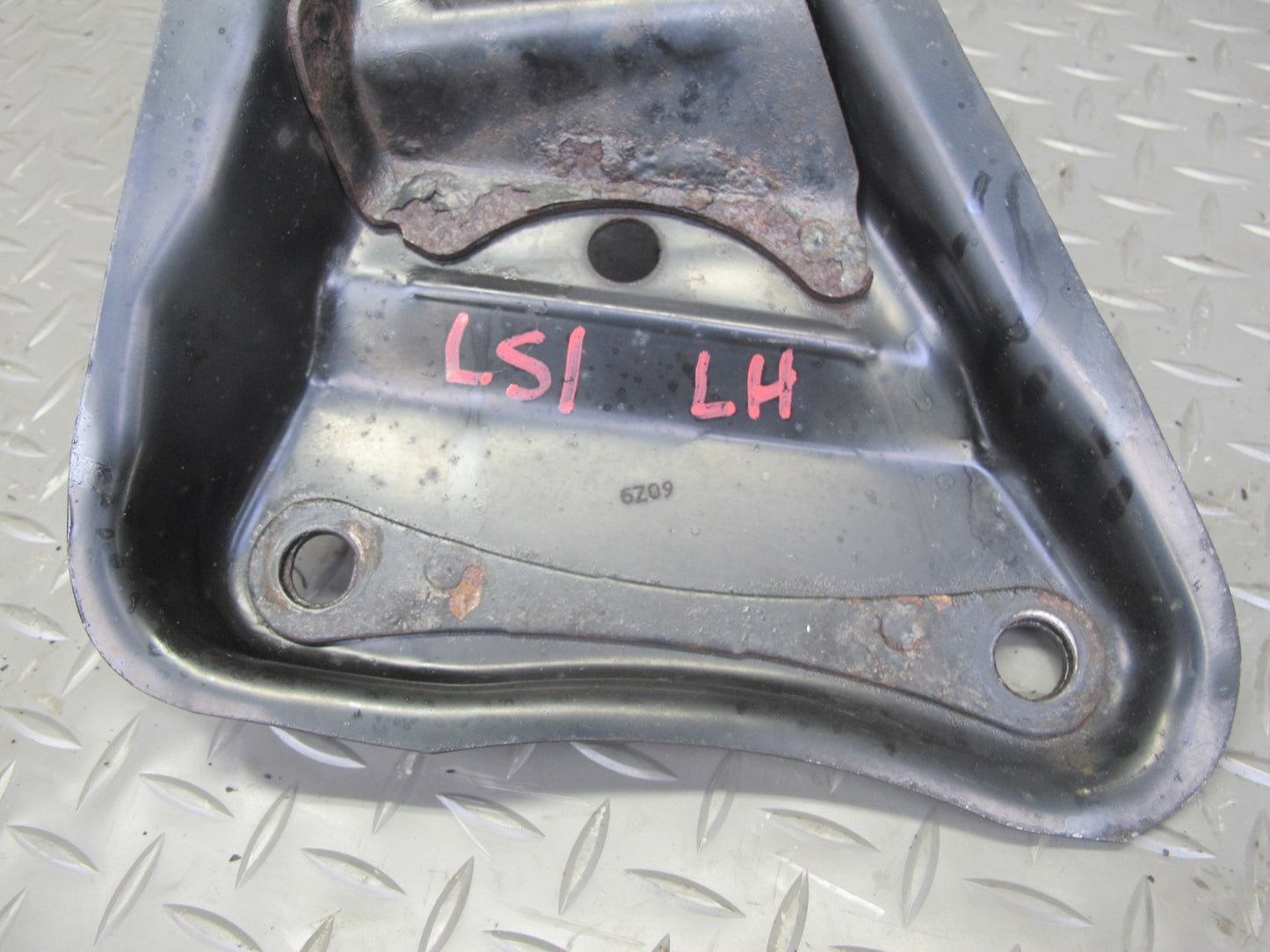 95-00 Lexus UCF20L LS400 Front Right & Left Suspension Brace Bracket Mount OEM