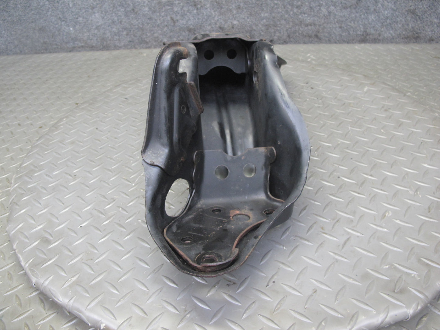 95-00 Lexus UCF20L LS400 Front Right & Left Suspension Brace Bracket Mount OEM