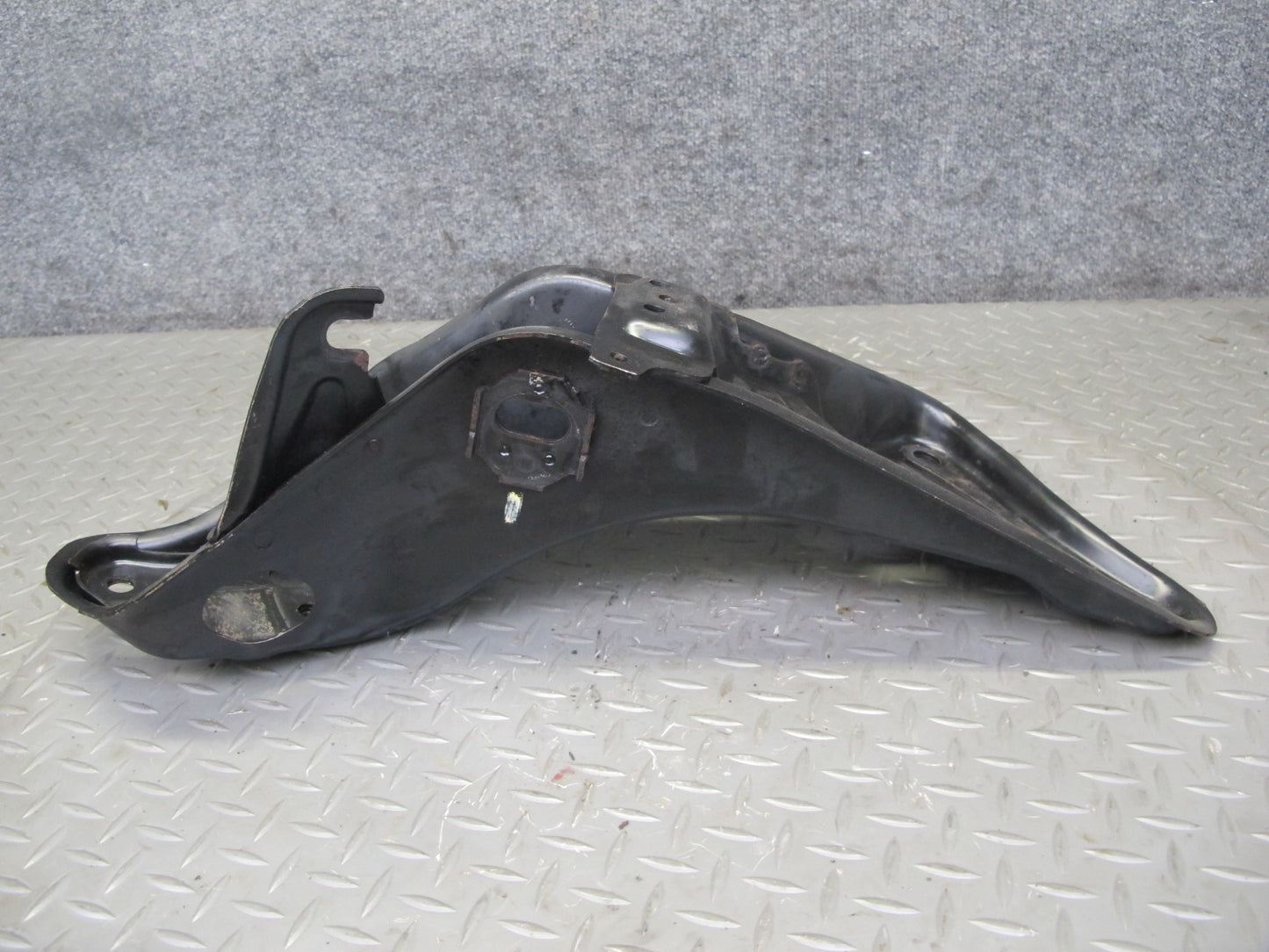 95-00 Lexus UCF20L LS400 Front Right & Left Suspension Brace Bracket Mount OEM