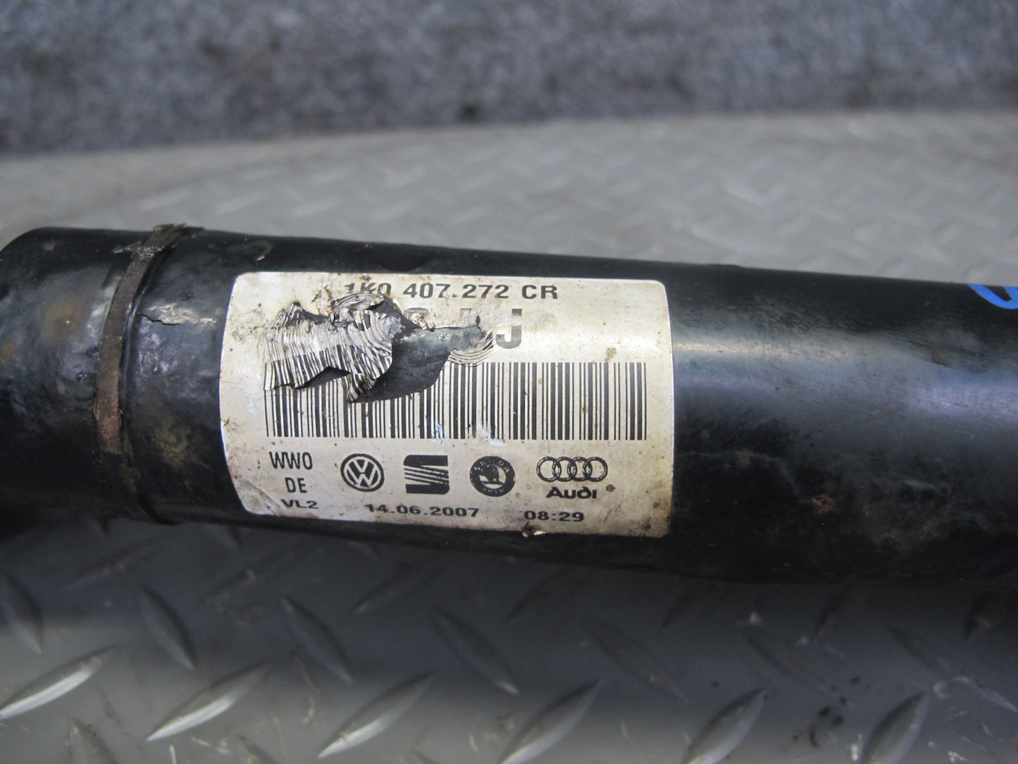 2008 Volkswagen VW Golf R32 MK5 VR6 A/T Front Right Axle Half Shaft OEM