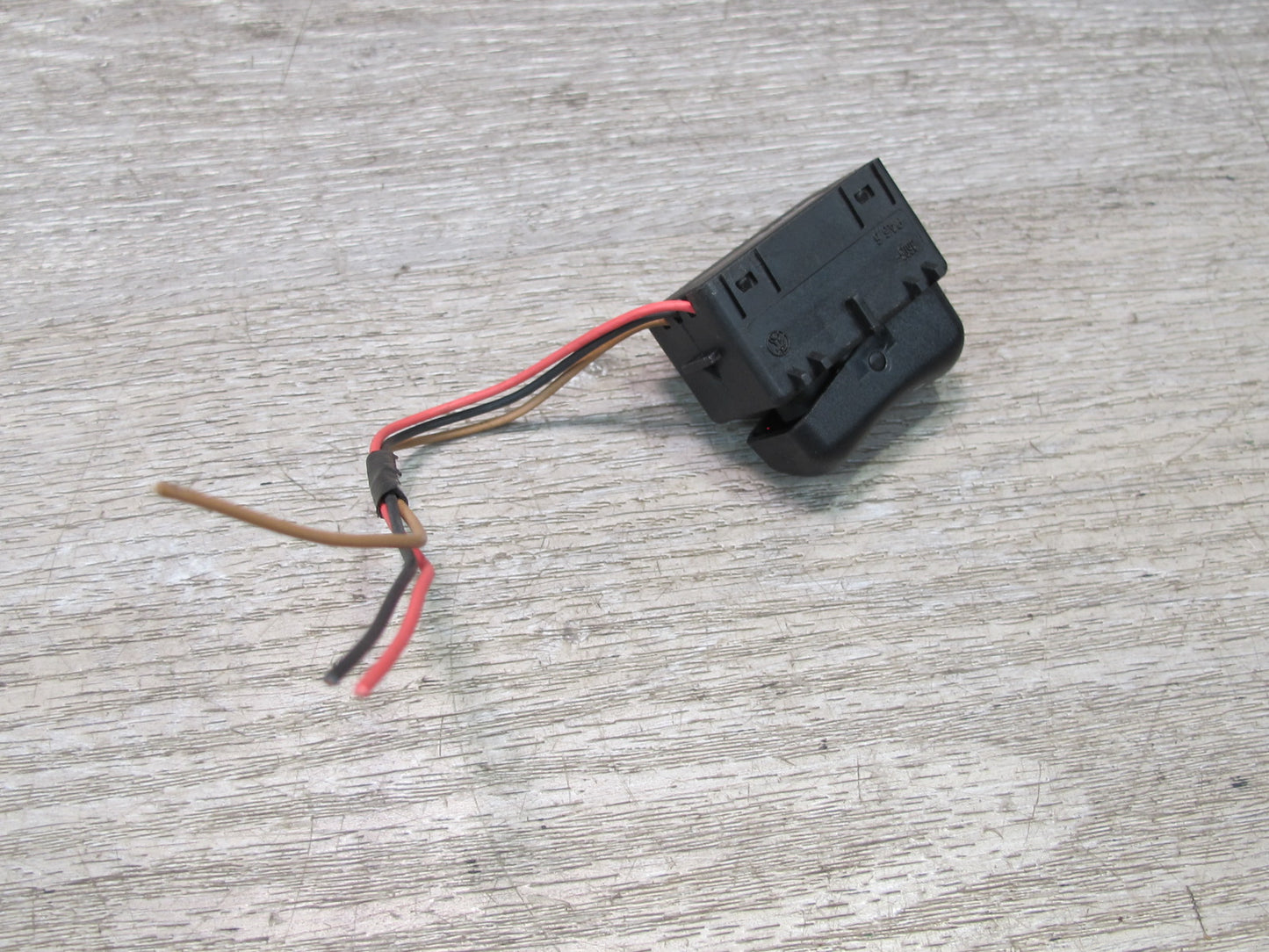 2003-2007 Hummer H2 Inflator Push Button Switch