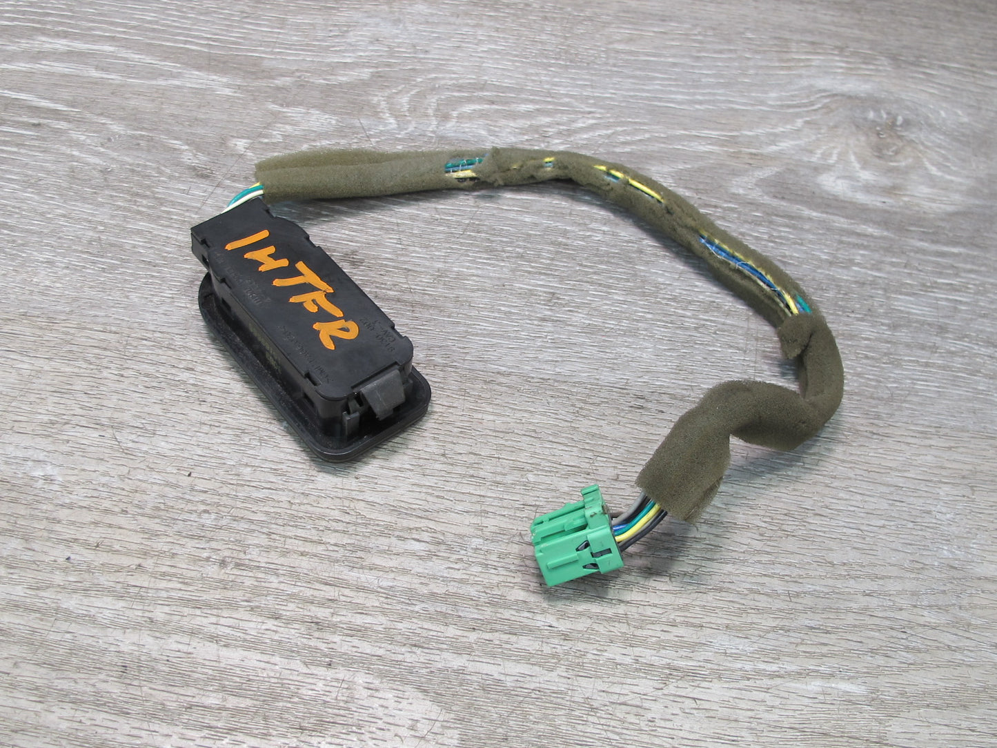 2003-2007 Hummer H2 Front Right Pass Side Door Seat Memory Heat Heater Switch