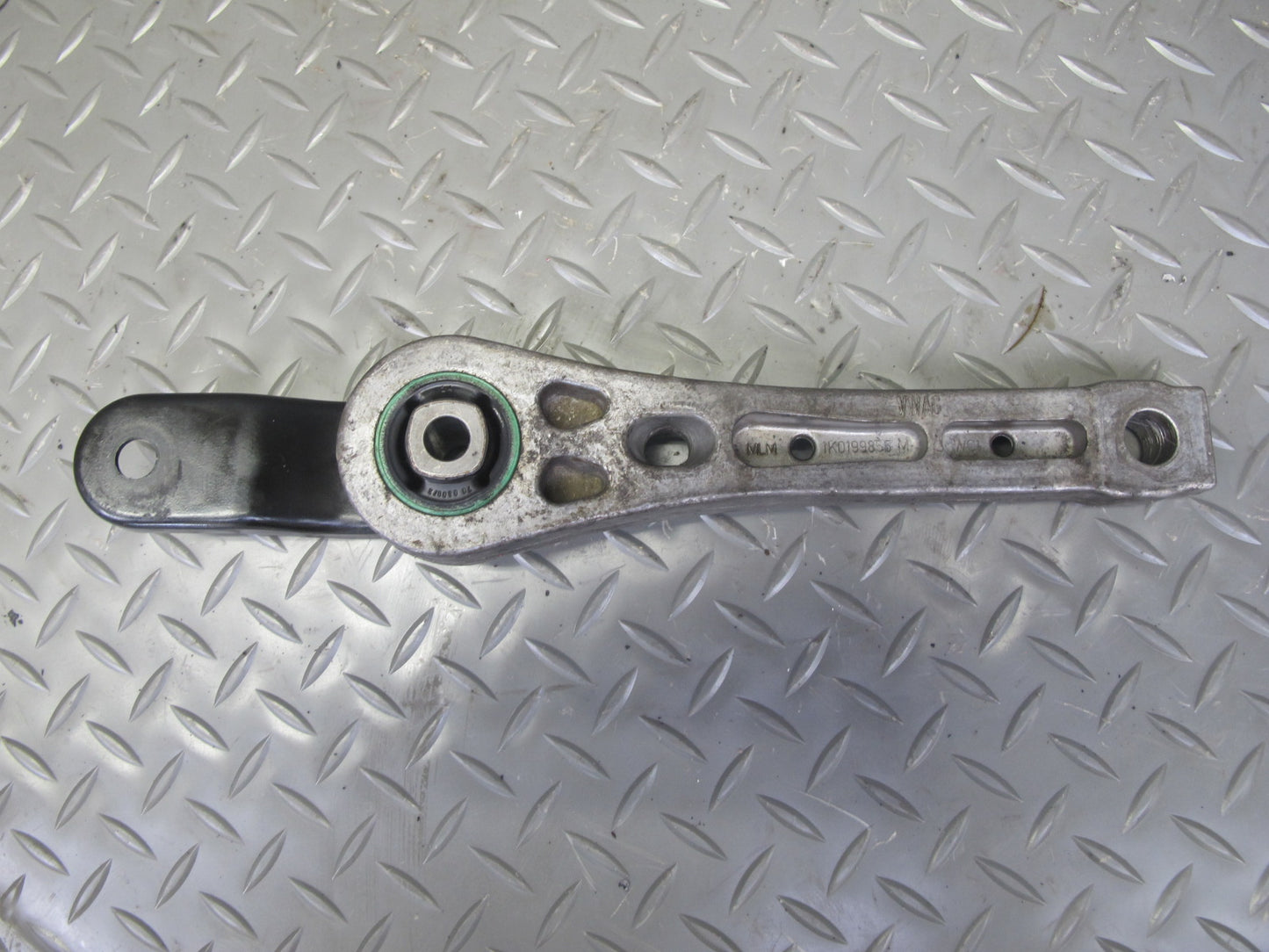 07-18 VW Golf MK5 R32 Passat EOS VR6 Rear Engine Mount Bracket Support OEM