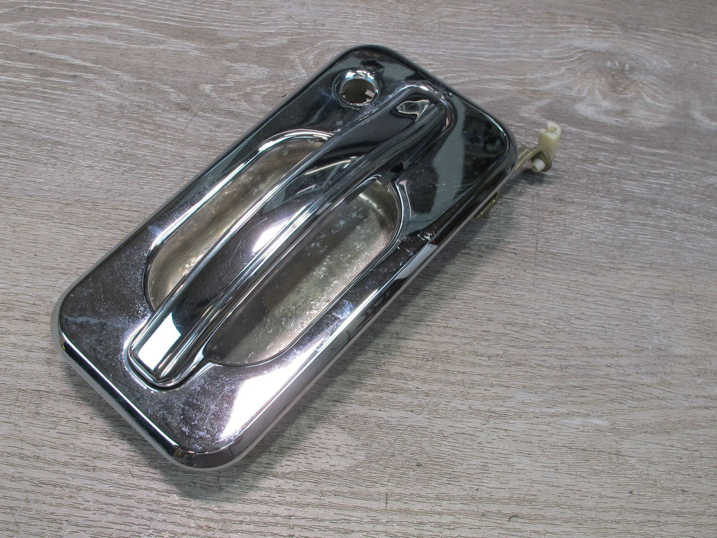 2003-2005 Hummer H2 Front Right Paasenger Side Door Exterior Handle