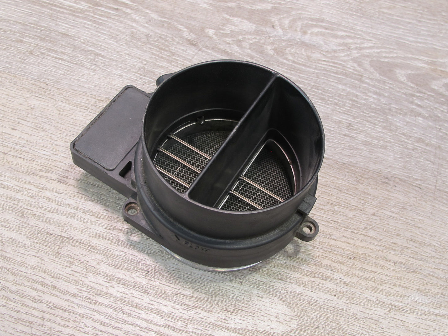 2003-2007 Hummer H2 Air Intake Mass Air Flow Meter MAF Sensor 25168491