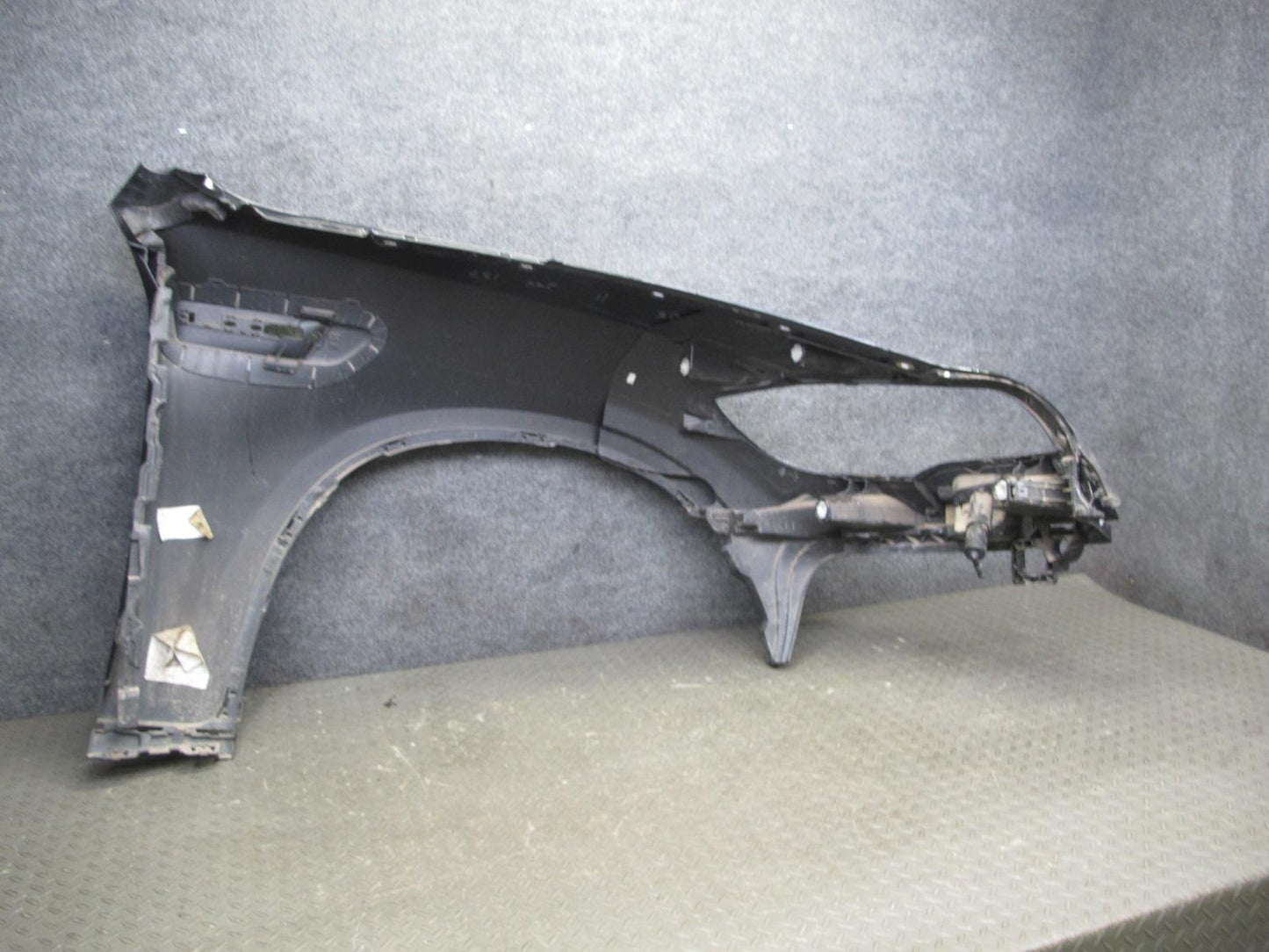 2008-2014 BMW X6M E71 Front Left Fender Shell Cover Panel