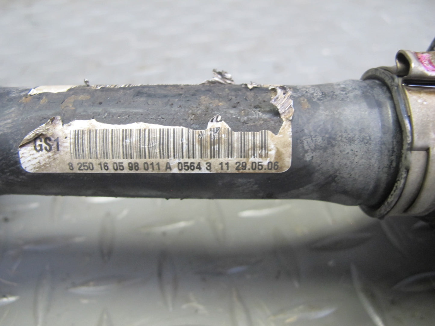 2006 Porsche Cayenne Turbo S 955 Front Left Suspension Axle Shaft 7L0407271C